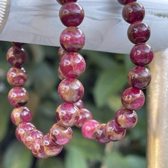 8mm Berry Red Opal Bronzite Stretch Bracelet - Picture 3 of 4